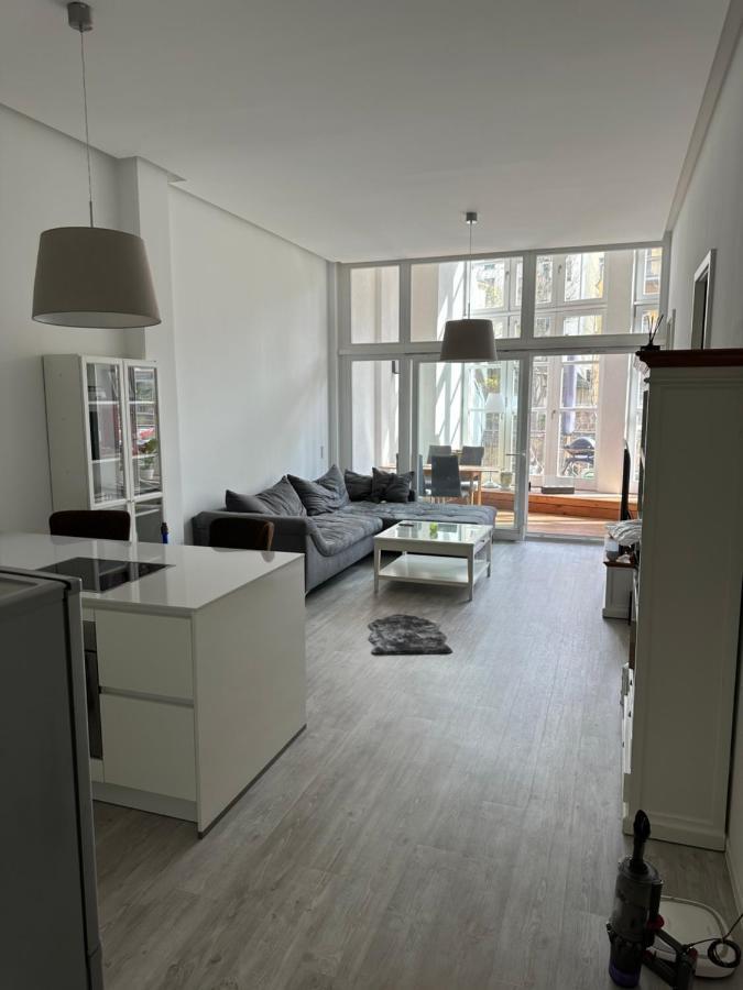 Relax-Wohnung Mit Balkon Ueber Die Weisse Elster Leipzig Luaran gambar