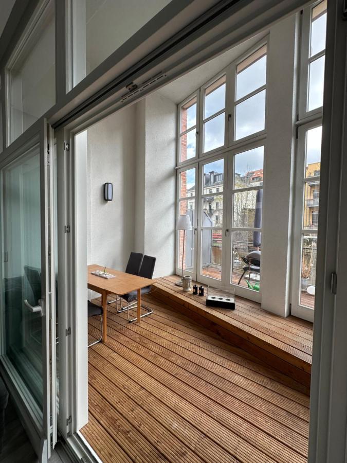 Relax-Wohnung Mit Balkon Ueber Die Weisse Elster Leipzig Luaran gambar